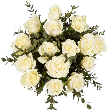 Ziedu pušķī 15 baltas rozes un dekoratīvi zaļumi. Rožu garums 50-60 cm. Ziedu piegāde Rīgā.