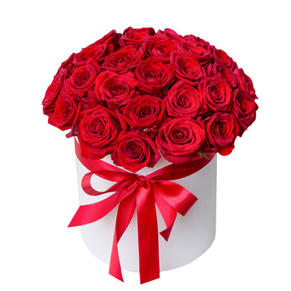 Flowers delivery. Arrangement of 35 red roses in a flower box - the essence of elegance, romance.