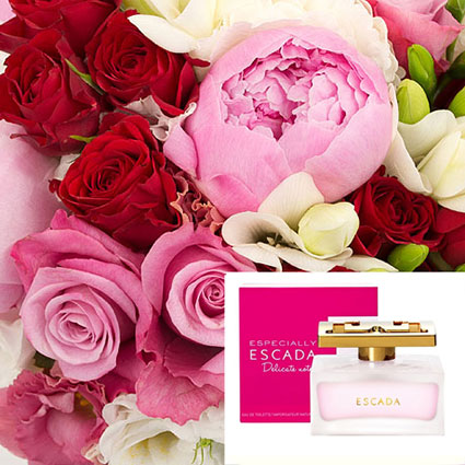 Bouquet of summer flowers  in red and pink colors and perfume ESCADA ESPECIALLY DELICATE NOTES EDT 75 ml
