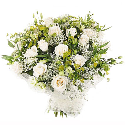 Ziedu veikals. Burvīgs ziedu pušķis dekoratīvā saiņojumā no ziediem gaišos toņos: 13 baltas rozes, 7 baltas lizantes